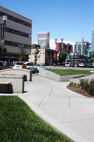 59dae1_739451f2698a493e889f7bec2634ba6f~mv2_d_2848_4272_s_4_2 commercial landscaping and concrete work