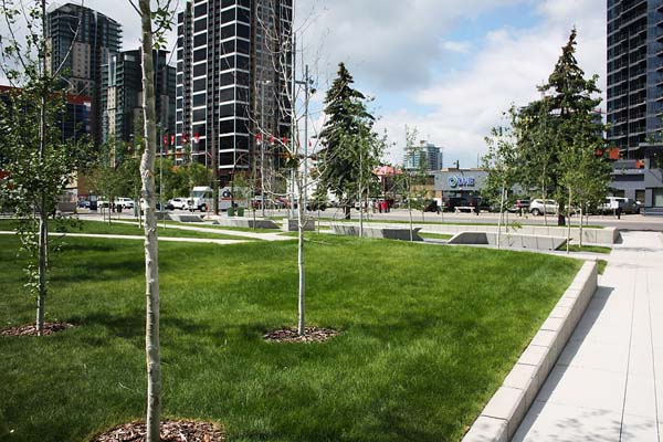 59dae1_c06d3f8b31ae4613b5d375edd9002c82~mv2_d_3971_2647_s_4_2 commercial landscaping and concrete work