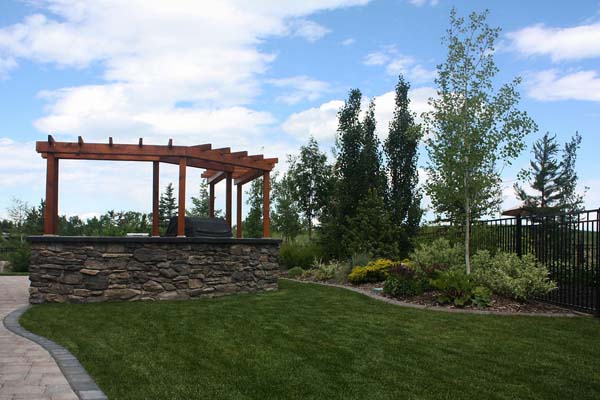 59dae1_da279387d5844b41859601f4042285fe~mv2_d_7527_5019_s_4_2 residential landscaping