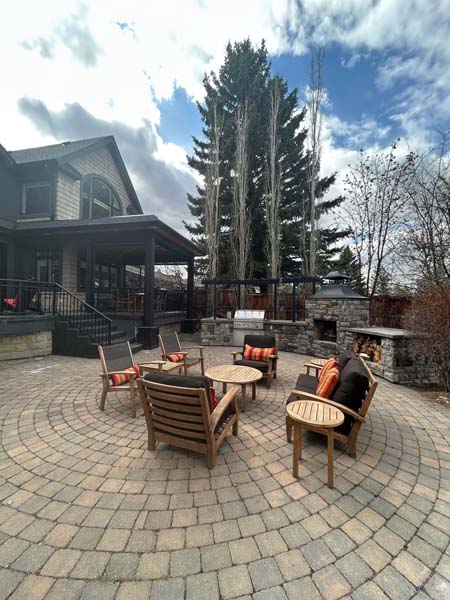 05-01-2025 1 nice outdoor living spaces