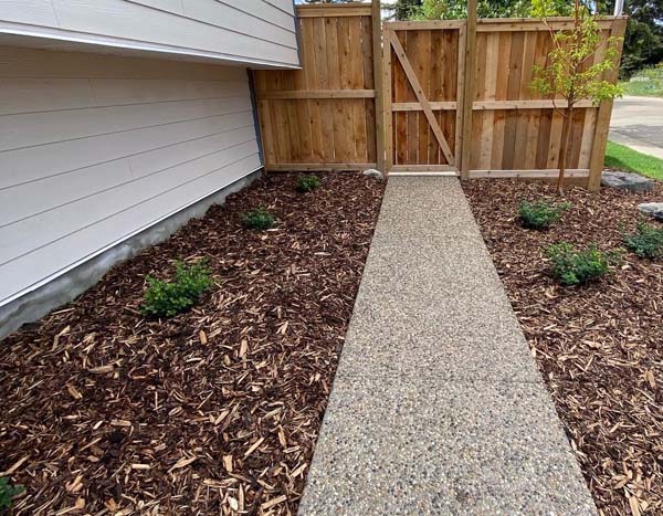 08-05-2022 4 nice landscaping
