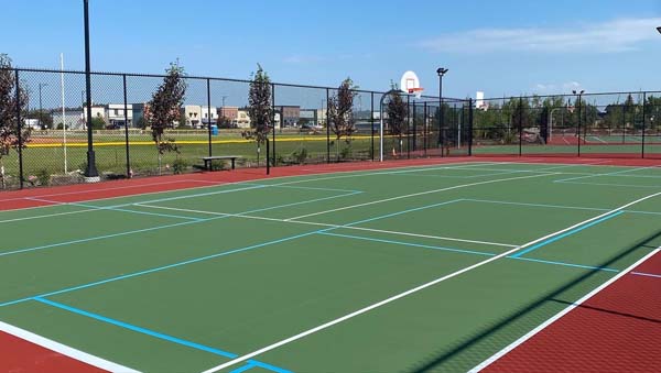 Sports Court - Community nice landscaping